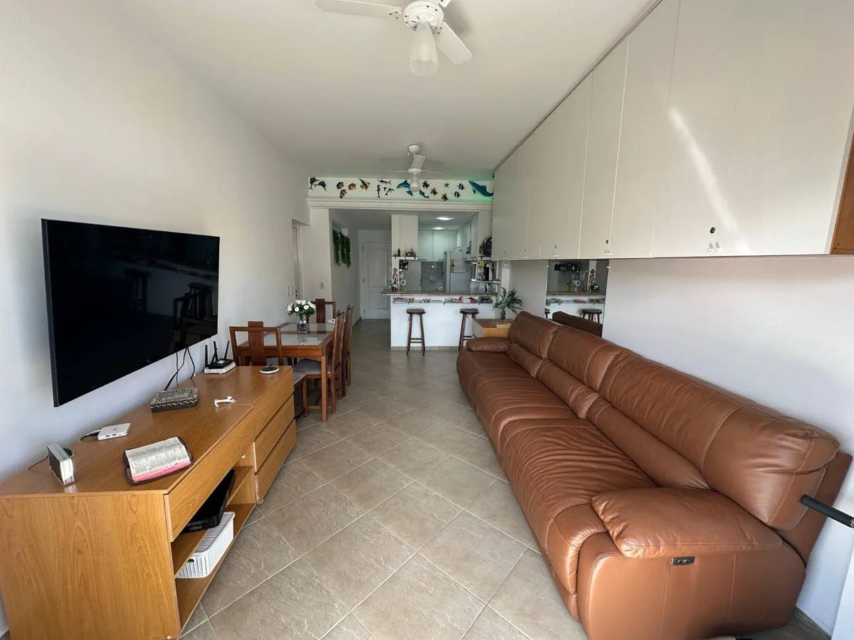 Apartamento de 1 Quarto a 200 Metros da Prainha — Sol da Manhã e Varanda - foto 4