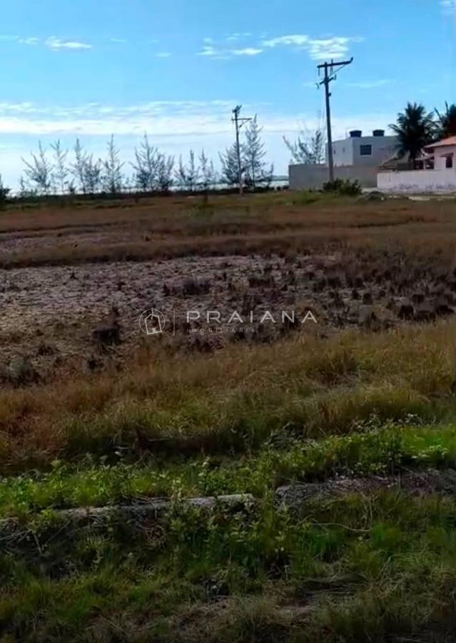 Terreno amplo, documentado e perto da lagoa - foto 1