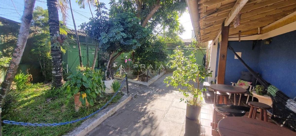 Casa independente com 03 suítes e excelente localização - foto 1